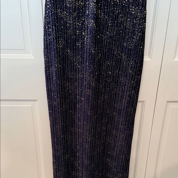 Elegant BCBG Purple Women's Dress - Picture 9 of 14